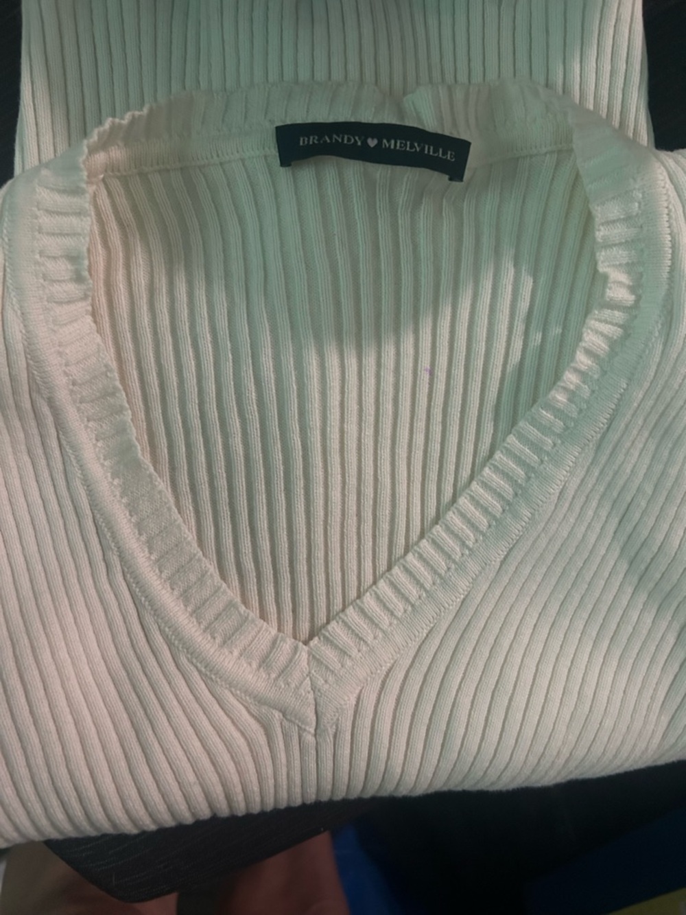 Brandy Melville White Milena Sweater - Picture 4 of 10